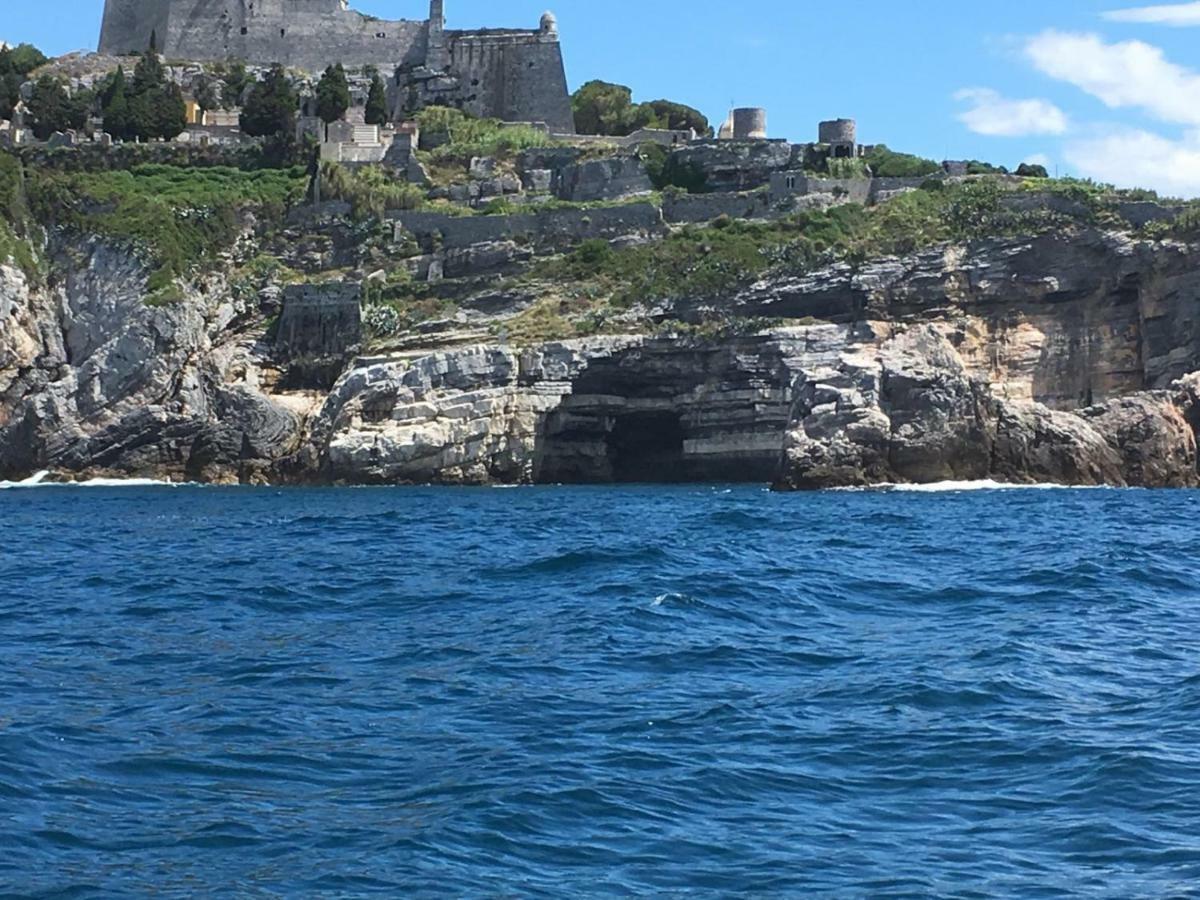 Casa Bouganville لا سبيتسْيا المظهر الخارجي الصورة